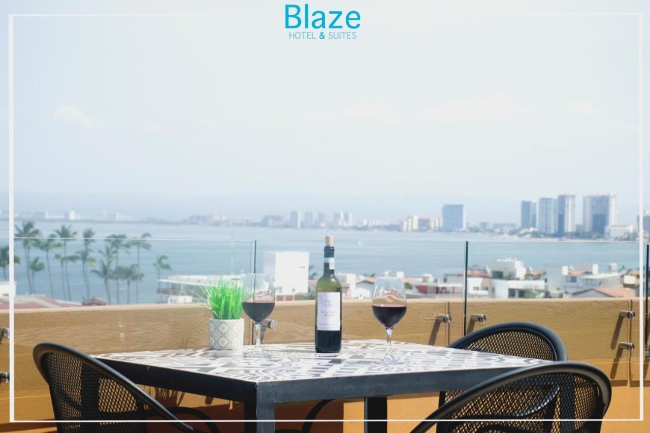 Blaze Hotel & Suites Puerto Vallarta Extérieur photo