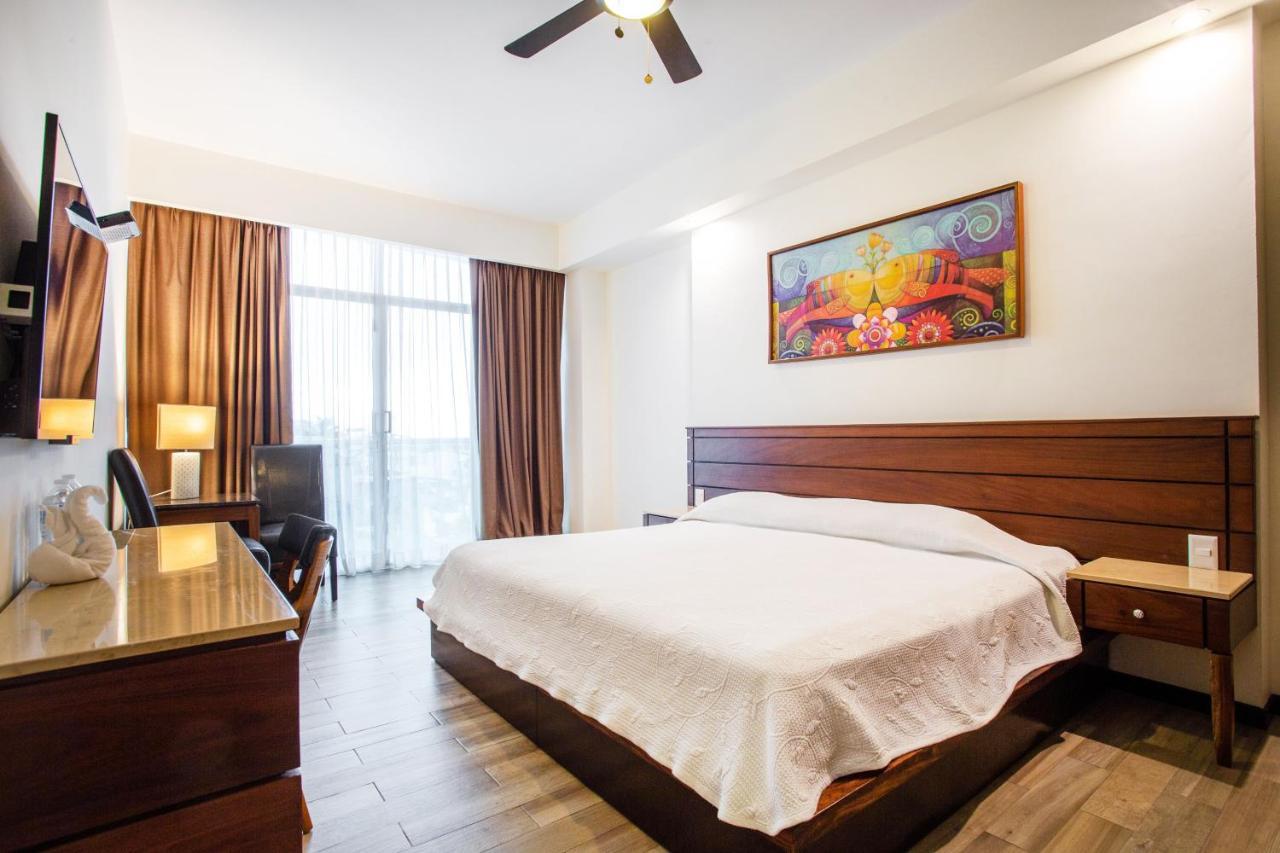Blaze Hotel & Suites Puerto Vallarta Extérieur photo
