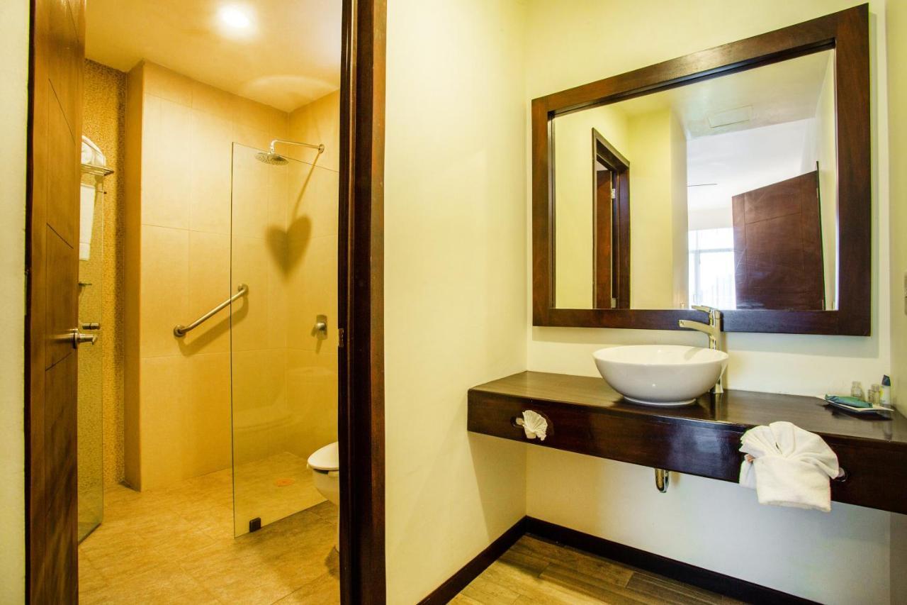 Blaze Hotel & Suites Puerto Vallarta Extérieur photo