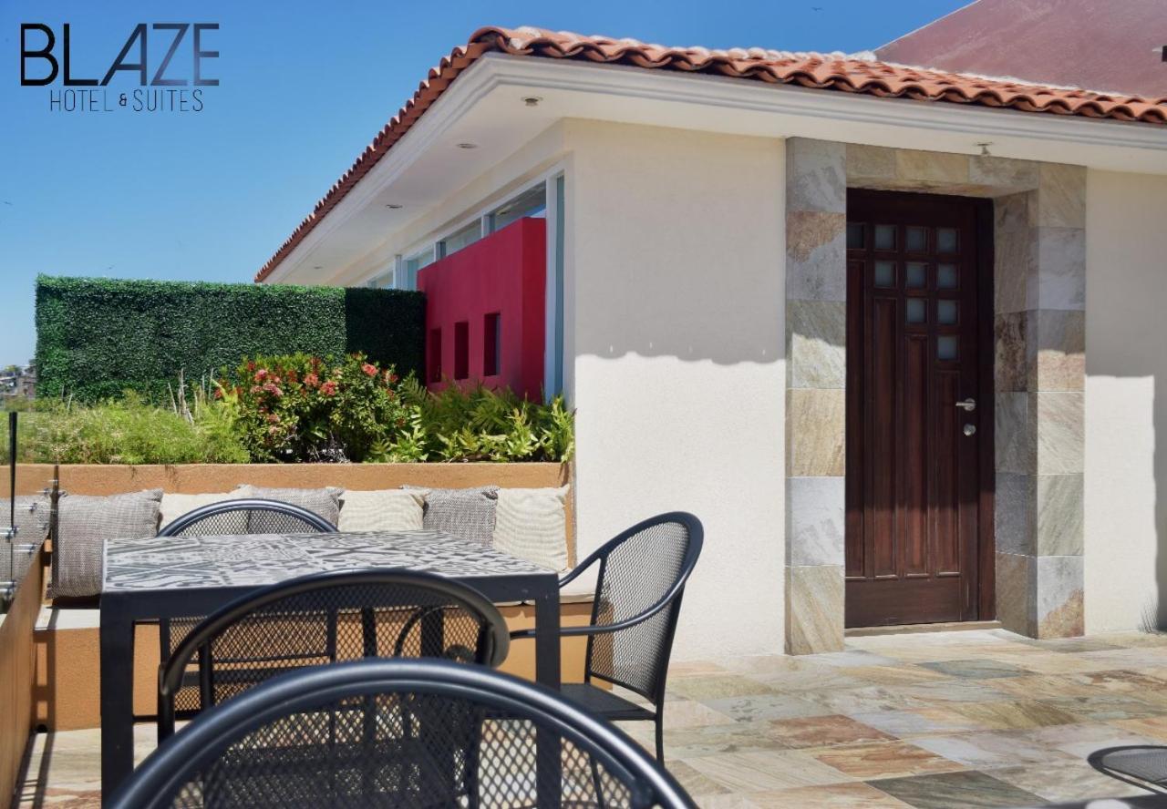 Blaze Hotel & Suites Puerto Vallarta Extérieur photo